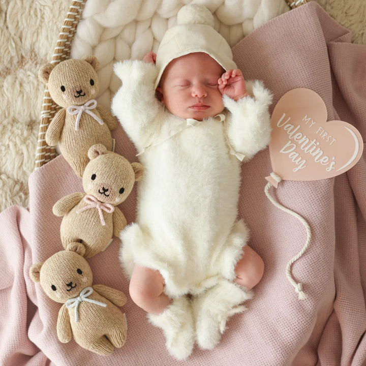 Cuddle + Kind Baby Honey Bear (Blush Bow)