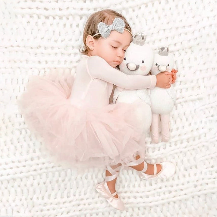 Cuddle + Kind Harlow The Swan
