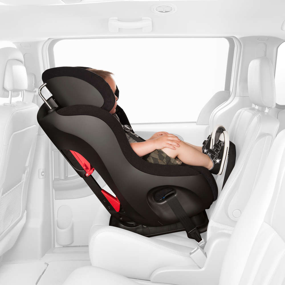 Clek Fllo Convertible Car Seat