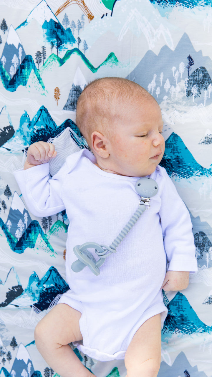 Milk Snob Calm N’ Cuddle™ Clip Breeze