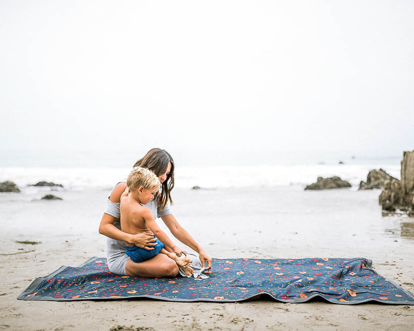 Little Unicorn Outdoor Blanket | Midnight Poppy