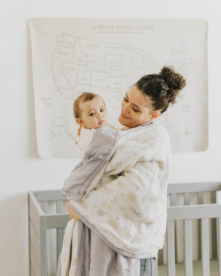 Little Unicorn Original Deluxe Muslin Quilt | Rainbows & Raindrops
