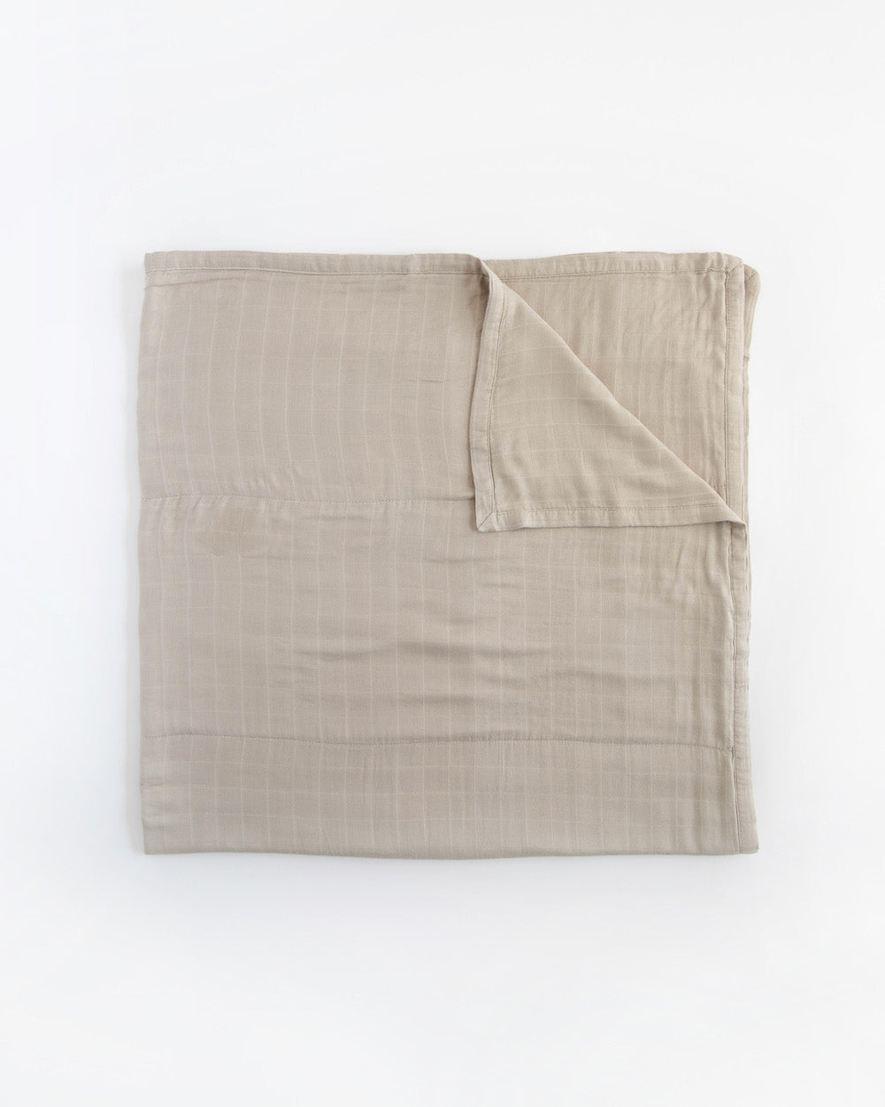 Little Unicorn Original Deluxe Muslin Quilt | Oatmeal