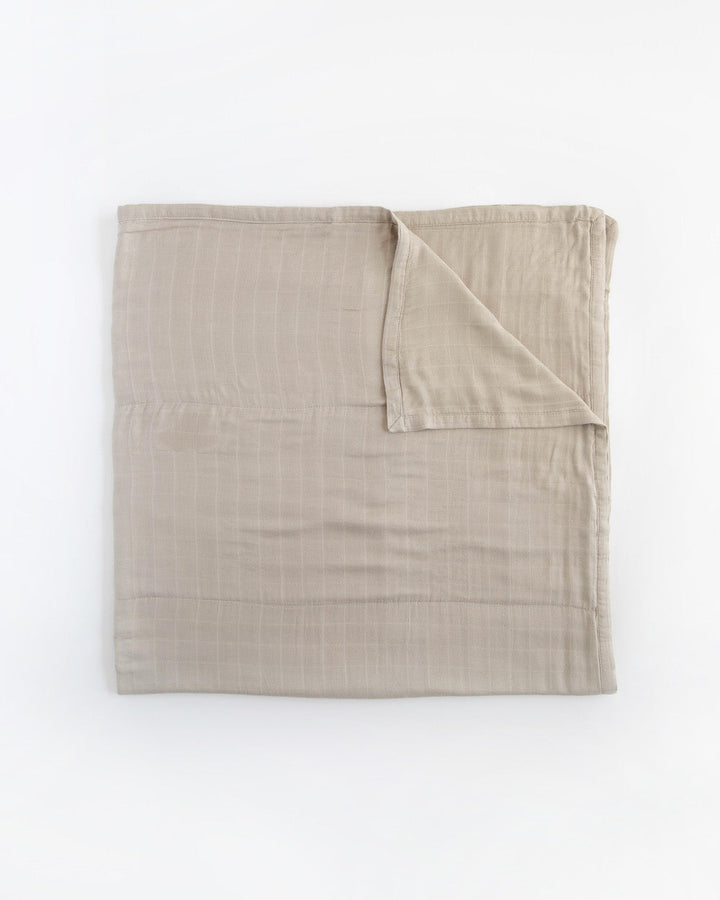 Little Unicorn Original Deluxe Muslin Quilt | Oatmeal
