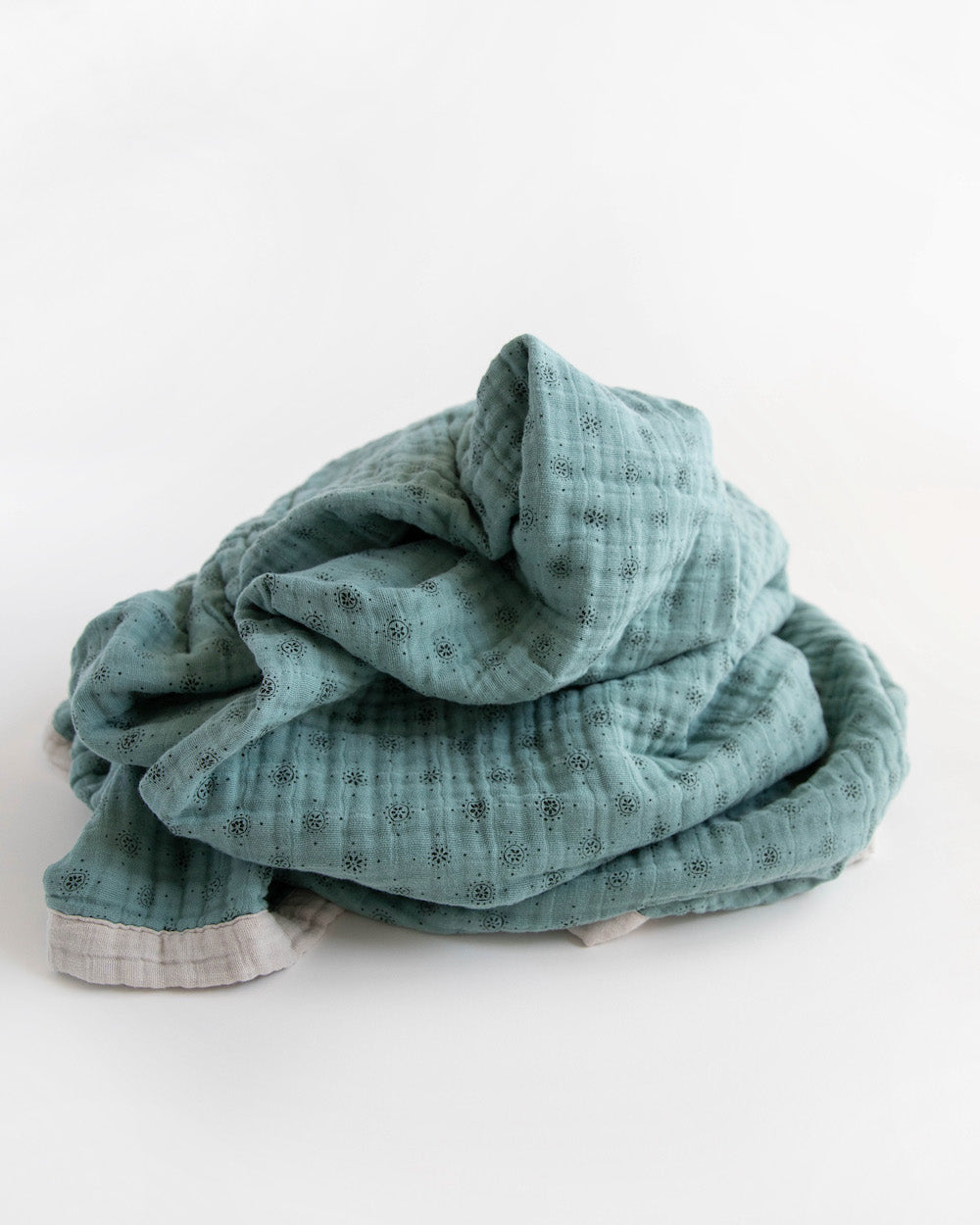 Little Unicorn Cotton Muslin Quilted Throw | Wallflower