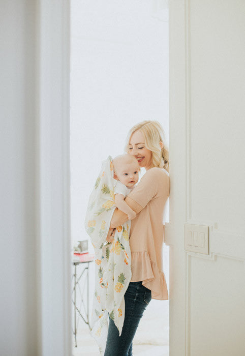 Little Unicorn Deluxe Muslin Swaddle Blanket | Pineapple