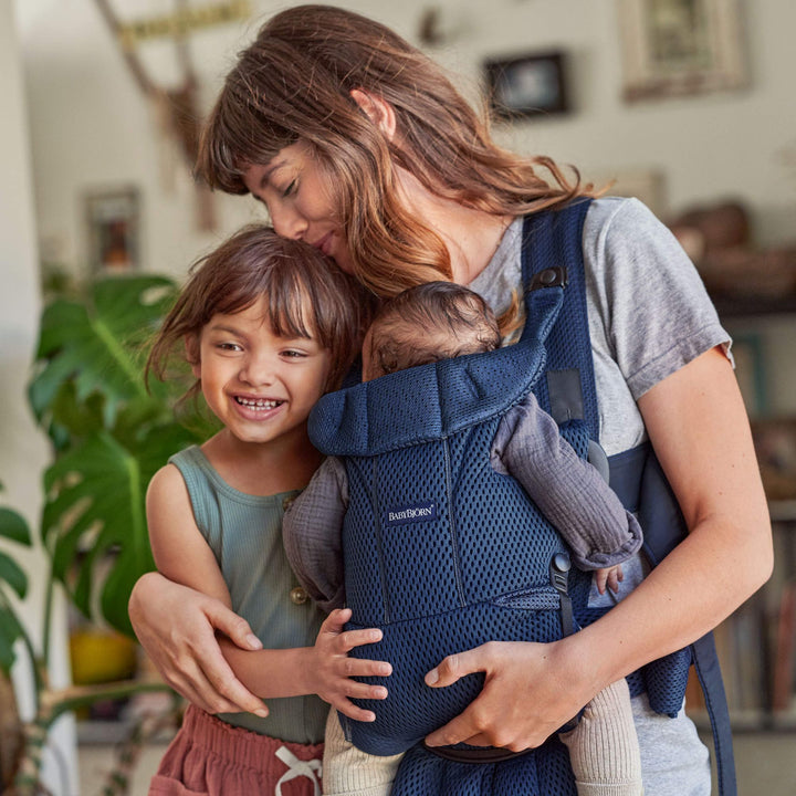 BabyBjörn Baby Carrier Free