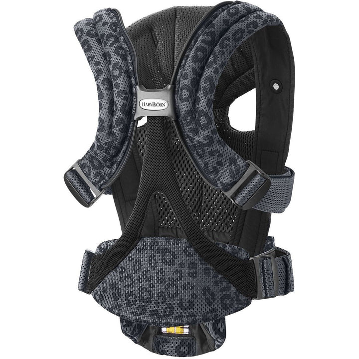 BabyBjörn Baby Carrier Free