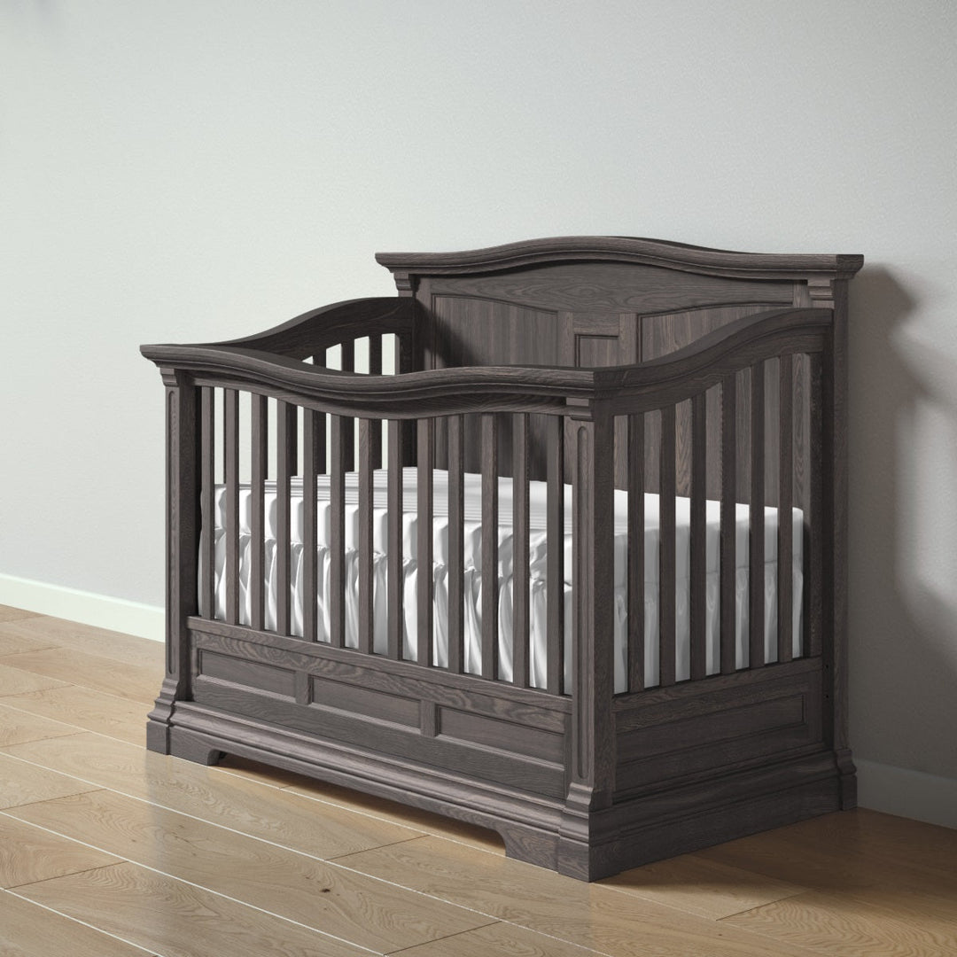 Romina Imperio Convertible Crib / Solid Back