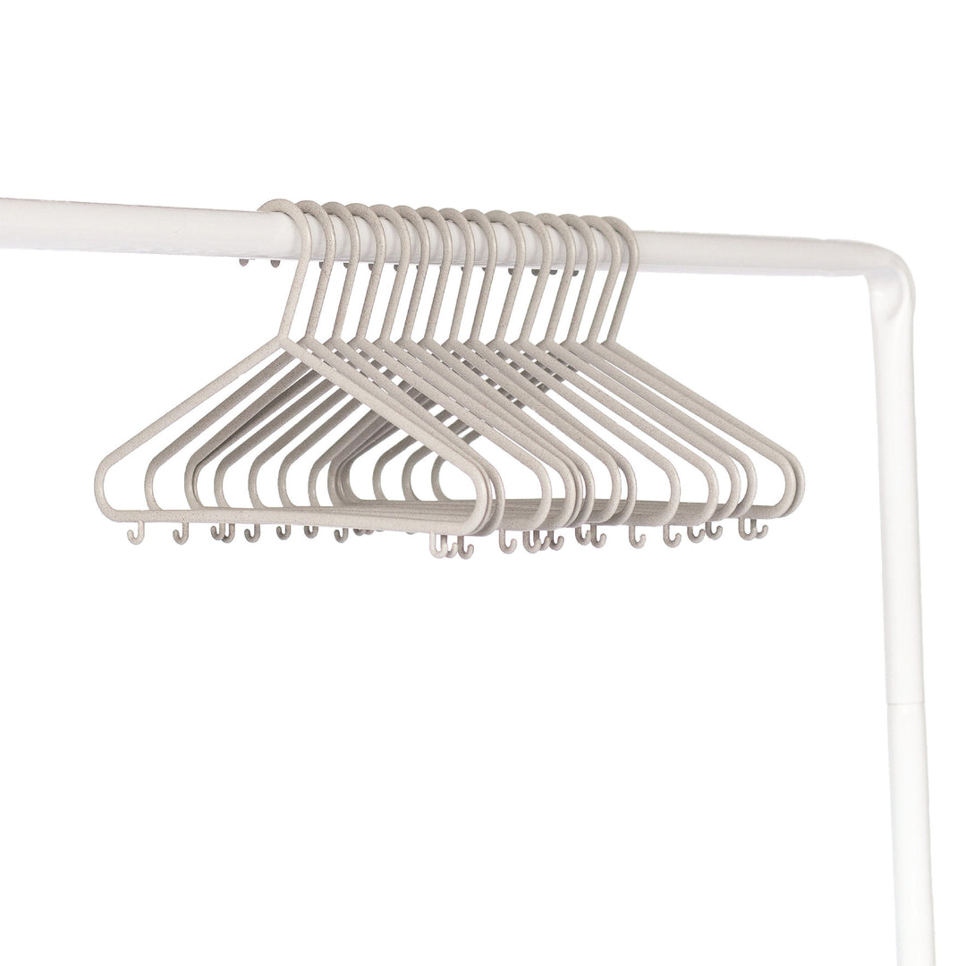 3 Sprouts Gray Wheat Straw Hangers (30 Per Set)