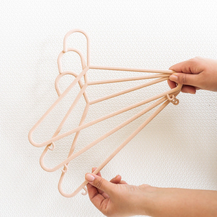 3 Sprouts Pink Wheat Straw Hangers (30 Per Set)