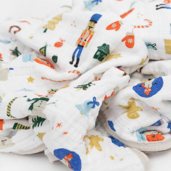 Little Unicorn Original Cotton Muslin Quilt | Christmas Time
