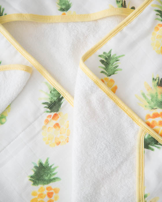 Little Unicorn Infant Hooded Towel & Washcloth Set | Pineapple